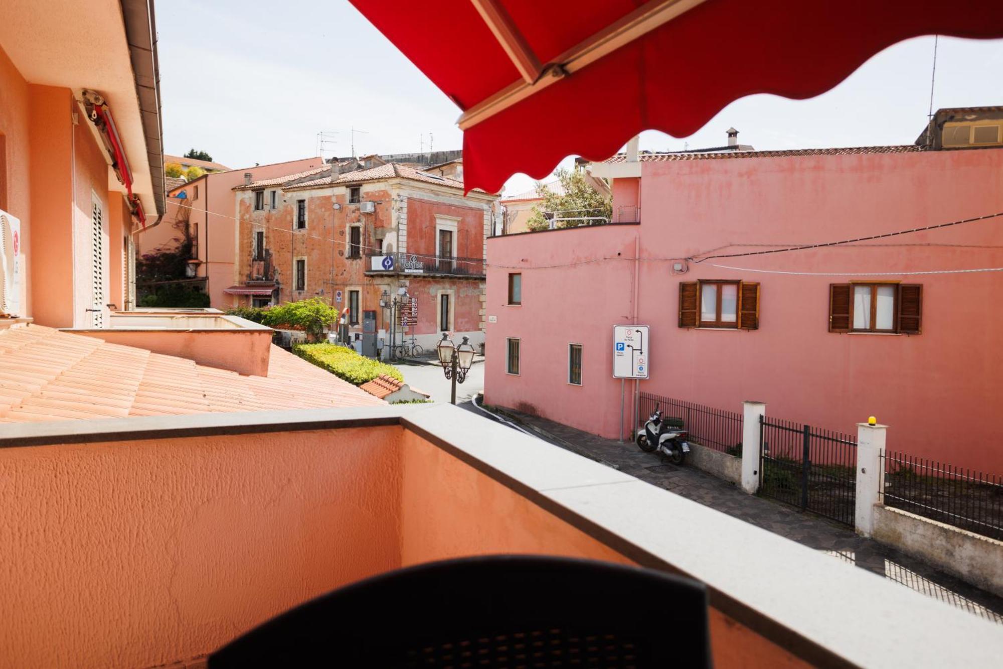 The Lemon Tree House Apartment Scalea Exterior photo